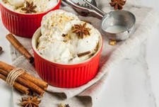 Eggnog Ice Cream Sundae